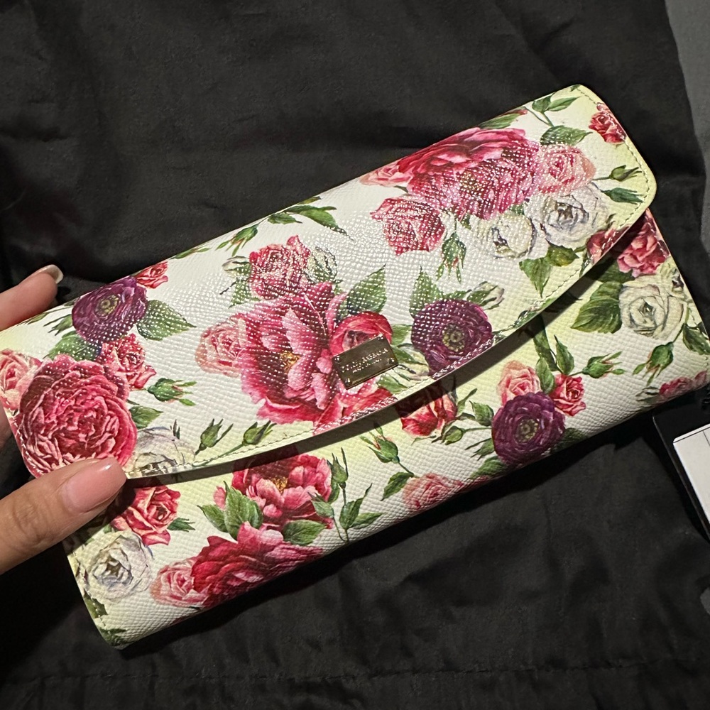 Floral Dolce& Gabanna wallet with strap